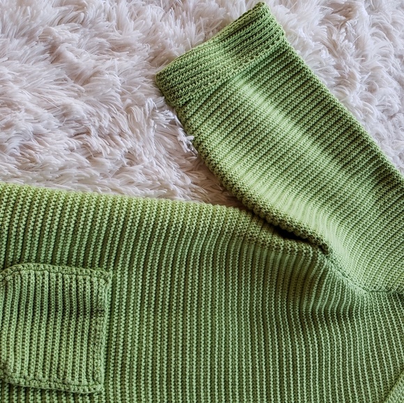 Sweater - Picture 4 of 4